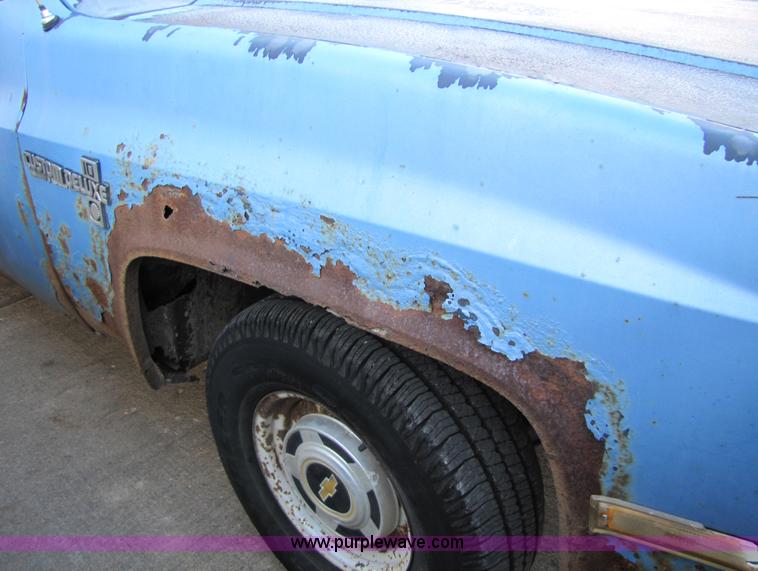 image for item 1501 1985 Chevrolet C10 Custom Deluxe pickup truck