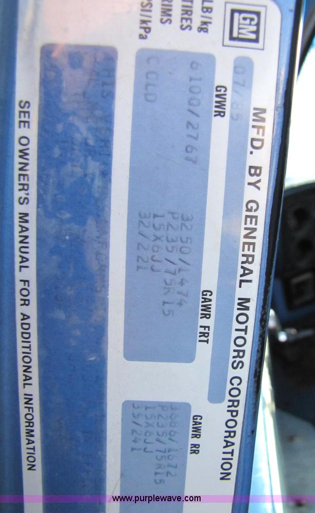 image for item 1501 1985 Chevrolet C10 Custom Deluxe pickup truck