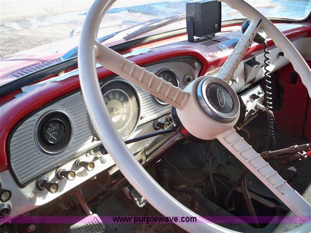 image for item 1683 1966 Ford F750 fire truck