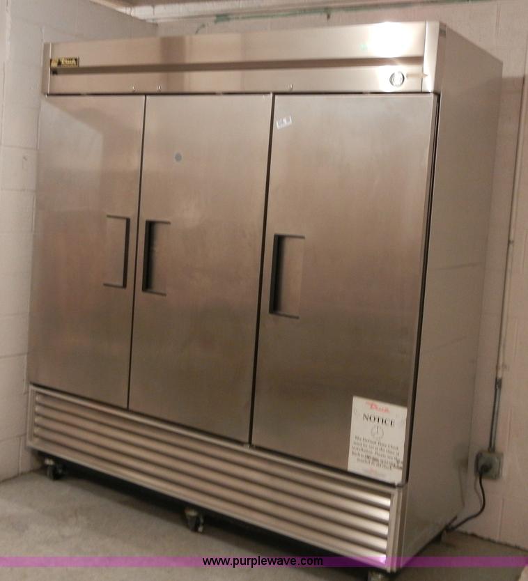 image for item 2248 True freezer unit