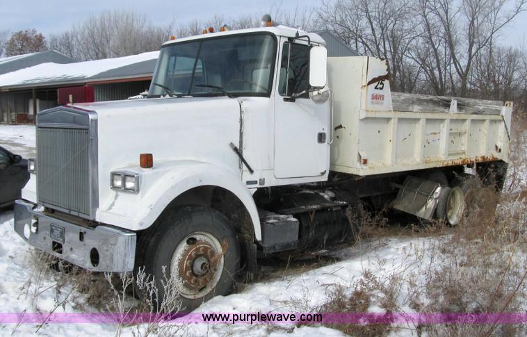 image for item 4010 1984 Volvo WCM dump truck