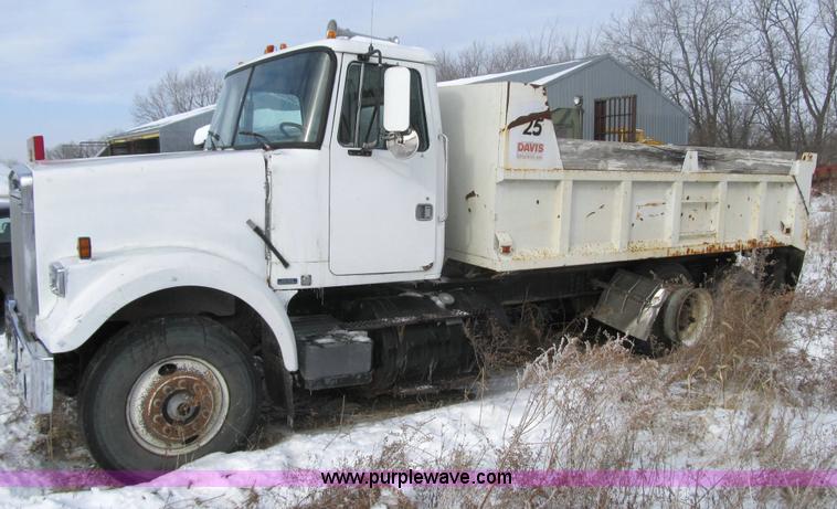 image for item 4010 1984 Volvo WCM dump truck