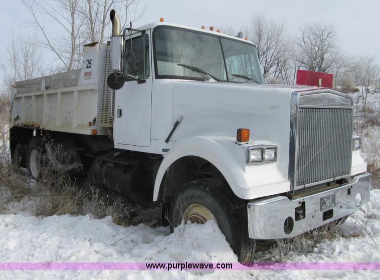 image for item 4010 1984 Volvo WCM dump truck