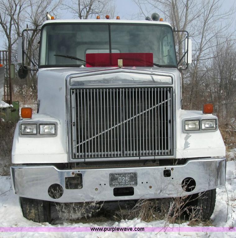 image for item 4010 1984 Volvo WCM dump truck