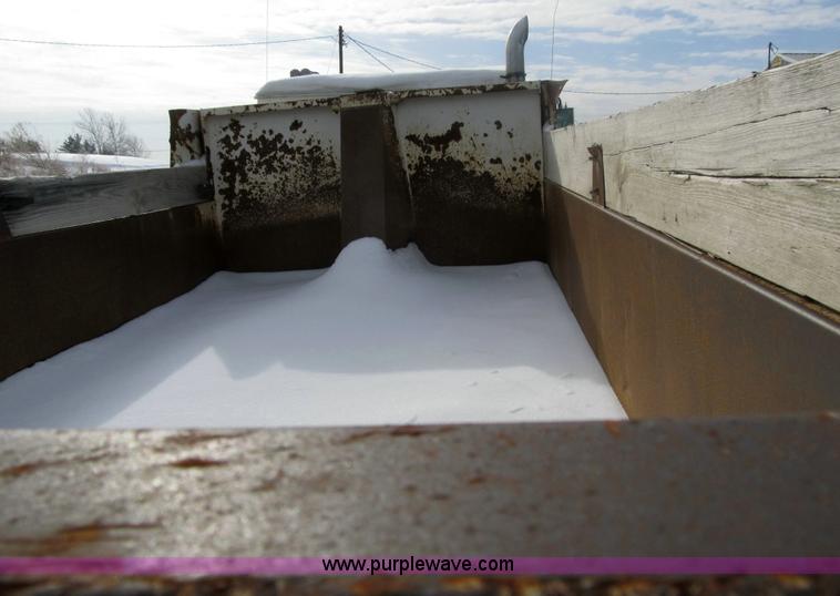 image for item 4010 1984 Volvo WCM dump truck