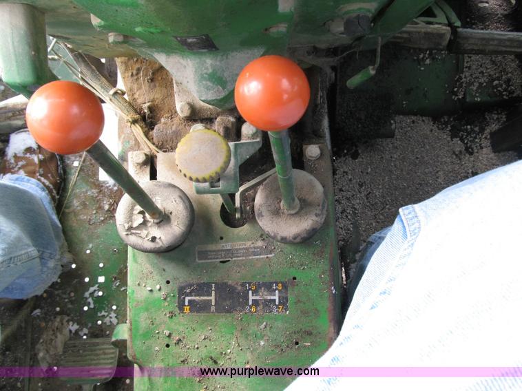 image for item 4011 John Deere 4276DR tractor