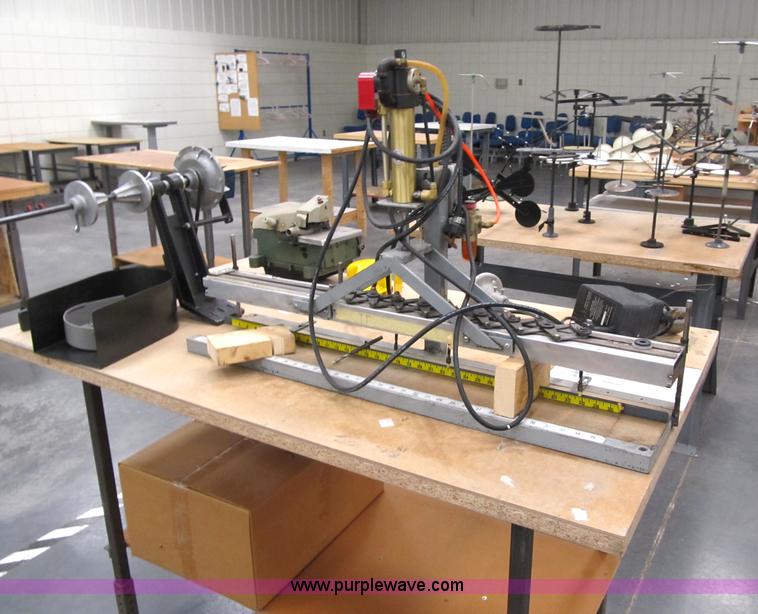 image for item 4037 Miscellaneous items