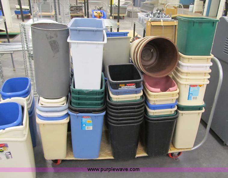 image for item 4037 Miscellaneous items