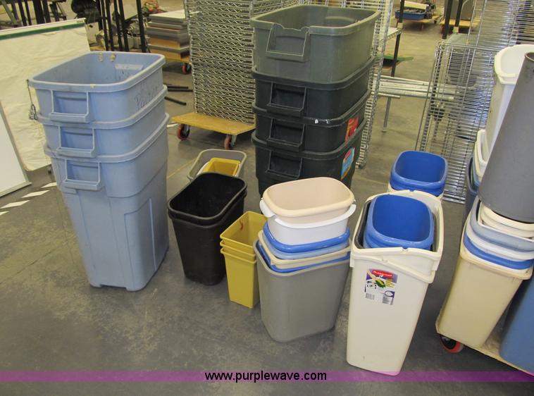 image for item 4037 Miscellaneous items