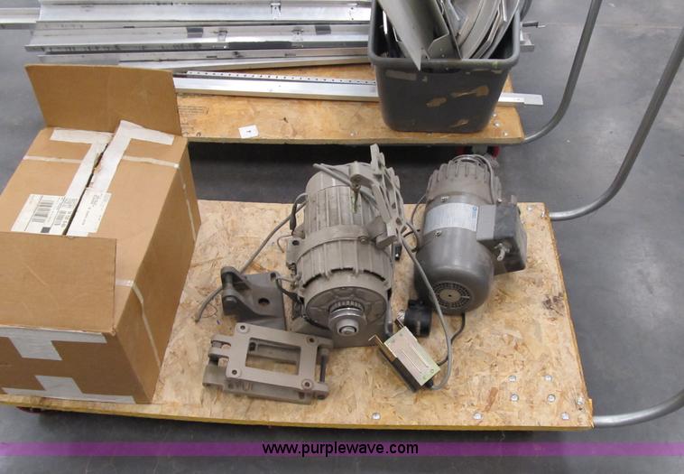 image for item 4038 Assorted electrical