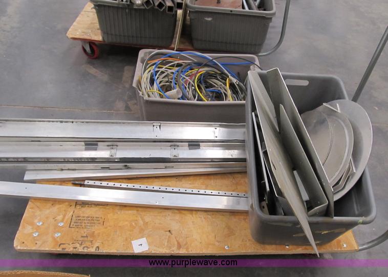 image for item 4038 Assorted electrical
