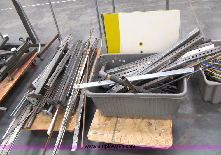 image for item 4038 Assorted electrical