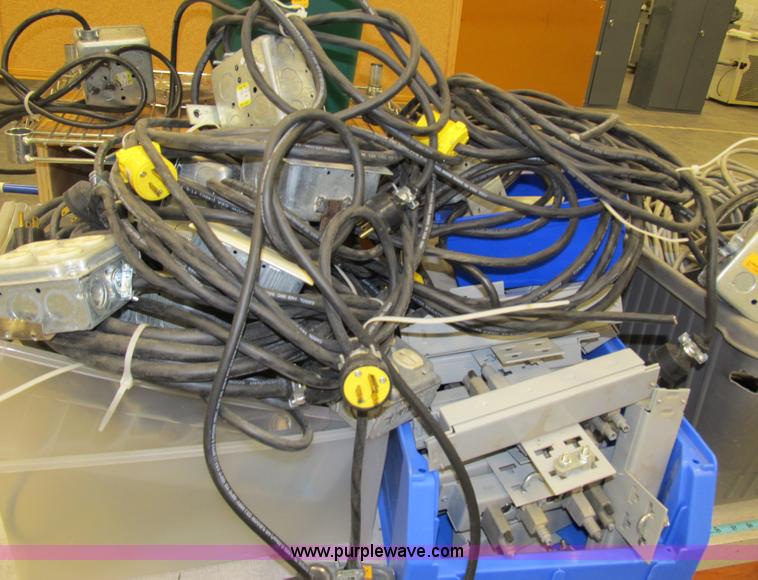 image for item 4038 Assorted electrical