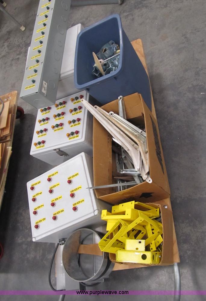 image for item 4038 Assorted electrical