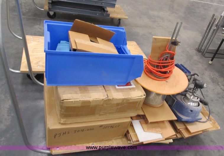 image for item 4038 Assorted electrical