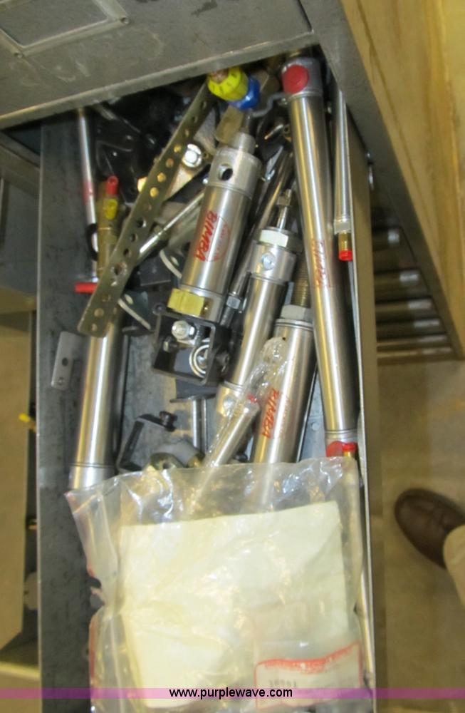 image for item 4038 Assorted electrical