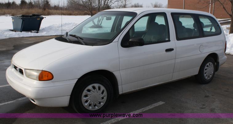 image for item 4770 1998 Ford Windstar mini van