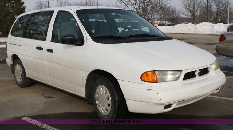 image for item 4770 1998 Ford Windstar mini van