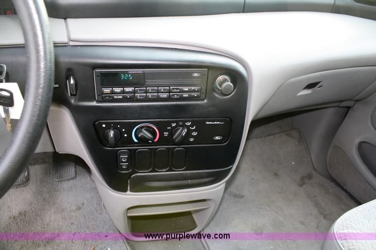 image for item 4770 1998 Ford Windstar mini van