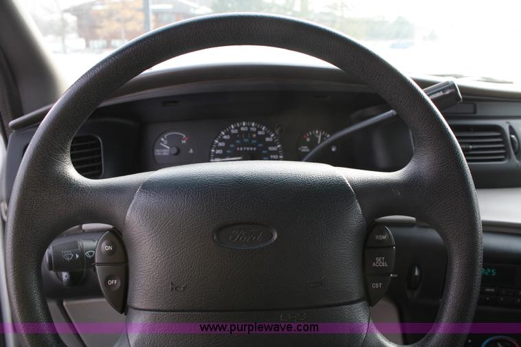 image for item 4770 1998 Ford Windstar mini van