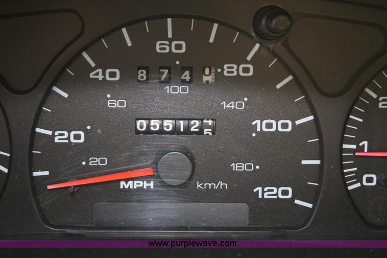 image for item 4771 2000 Ford Taurus SE