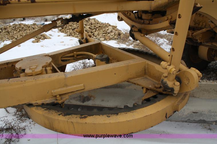 image for item 4798 1967 Caterpillar 120 motor grader