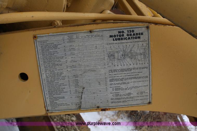 image for item 4798 1967 Caterpillar 120 motor grader