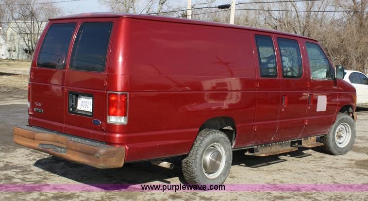 image for item 4979 2001 Ford E250 cargo van