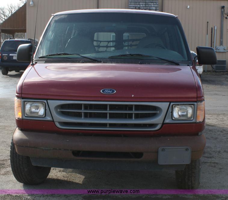 image for item 4979 2001 Ford E250 cargo van
