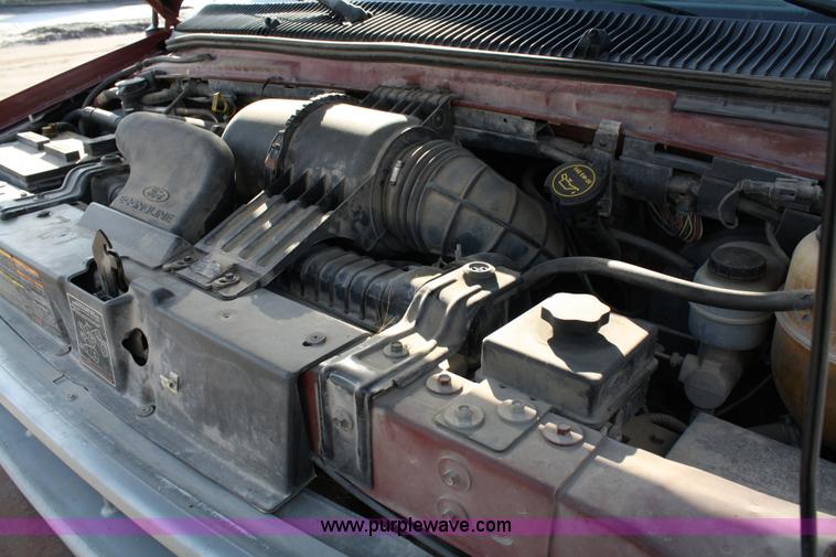 image for item 4979 2001 Ford E250 cargo van