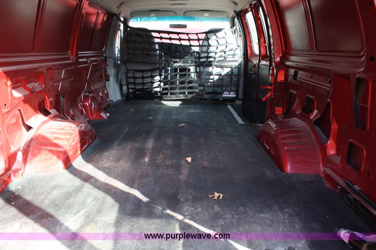 image for item 4979 2001 Ford E250 cargo van