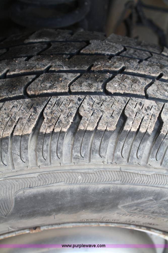 image for item 4979 2001 Ford E250 cargo van