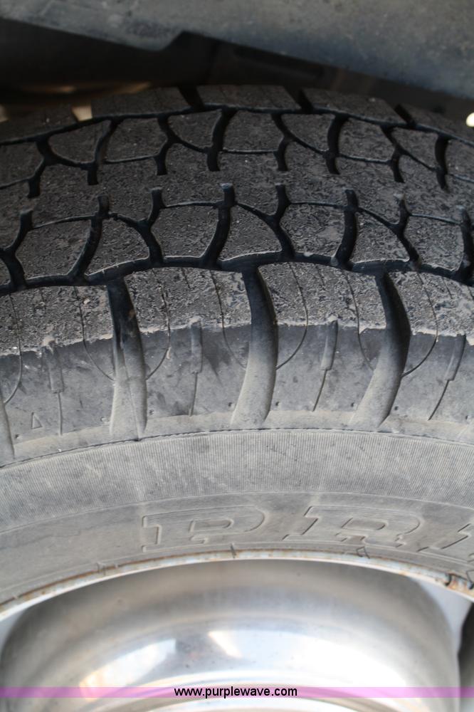 image for item 4979 2001 Ford E250 cargo van