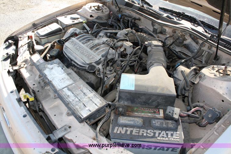 image for item 4980 1992 Ford Taurus GL
