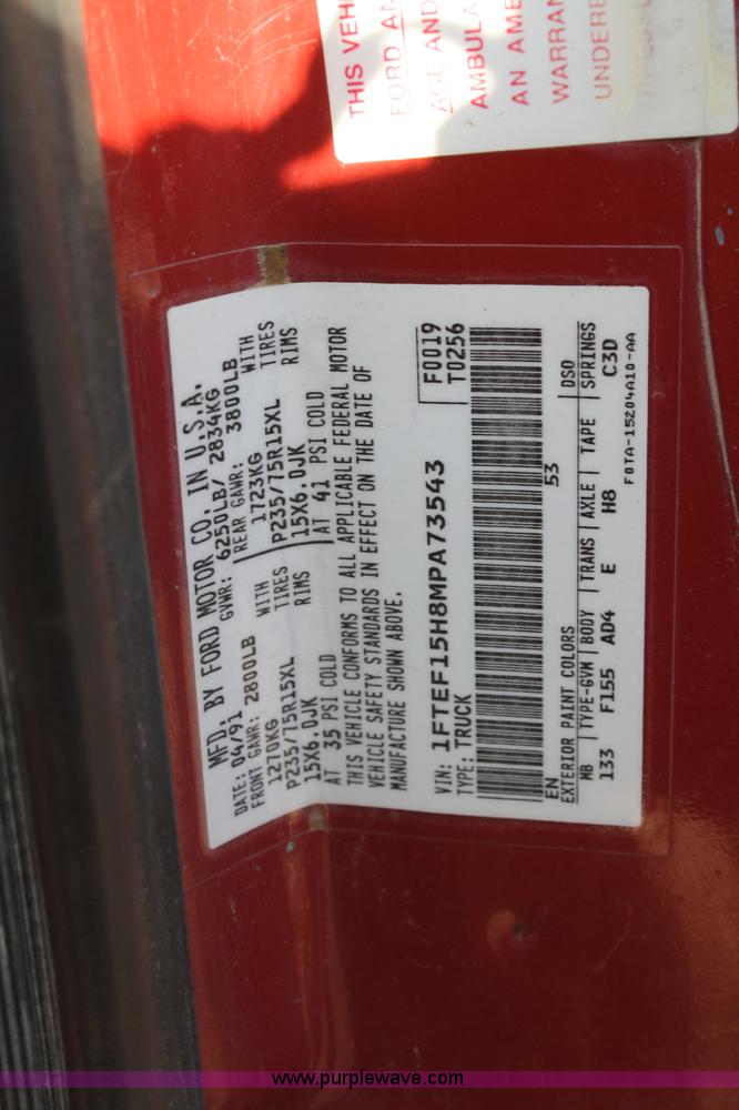 image for item 4983 1991 Ford F150 Custom pickup truck