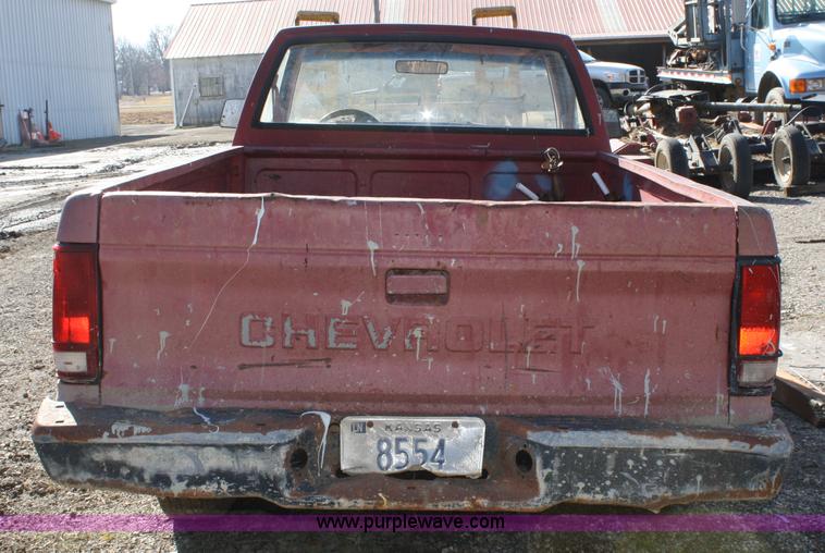 image for item 4984 1984 Chevrolet S-10 pickup truck