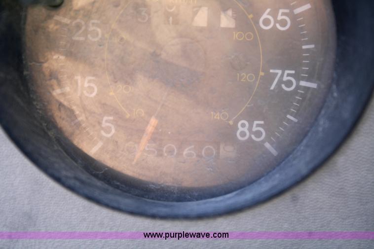 image for item 4984 1984 Chevrolet S-10 pickup truck