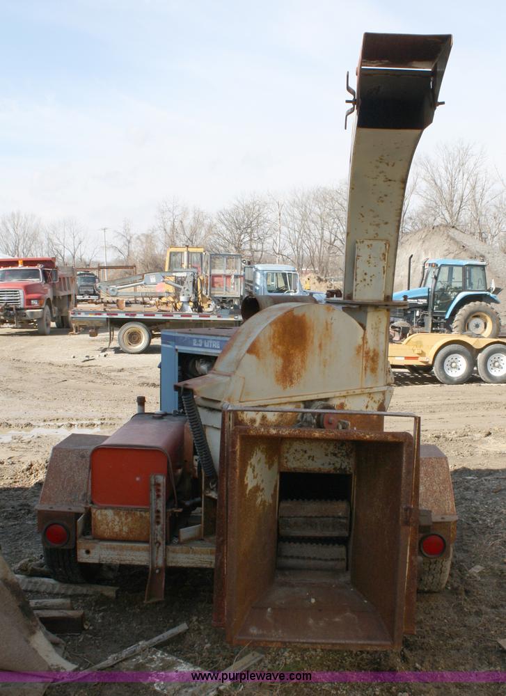 image for item 4986 Olathe Manufacturing 984 wood chipper