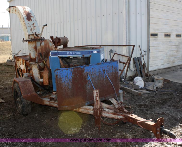 image for item 4986 Olathe Manufacturing 984 wood chipper