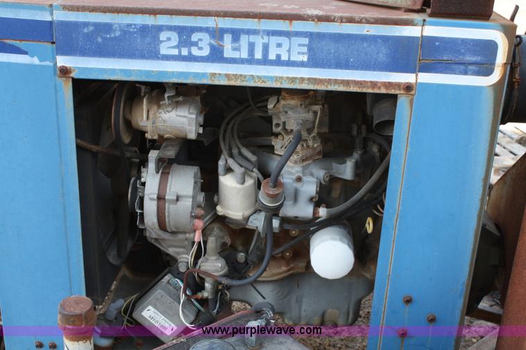 image for item 4986 Olathe Manufacturing 984 wood chipper