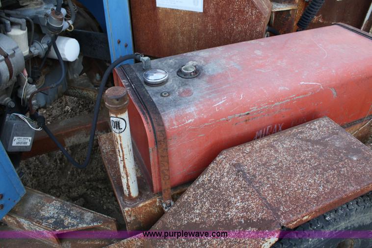 image for item 4986 Olathe Manufacturing 984 wood chipper