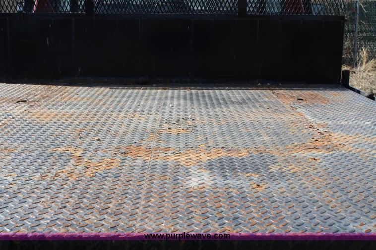 image for item 4991 1986 Ford F250 pickup truck