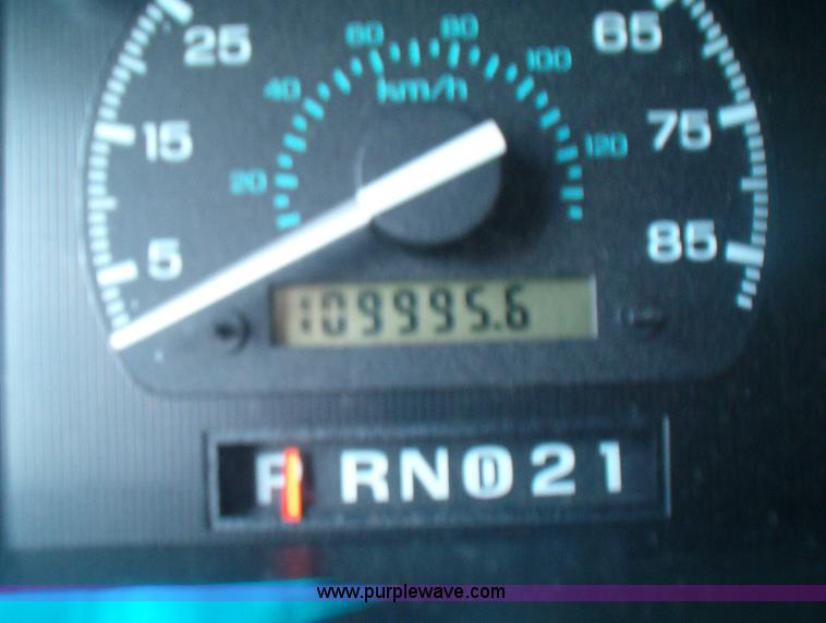 image for item 5128 1996 Ford E350 ambulance