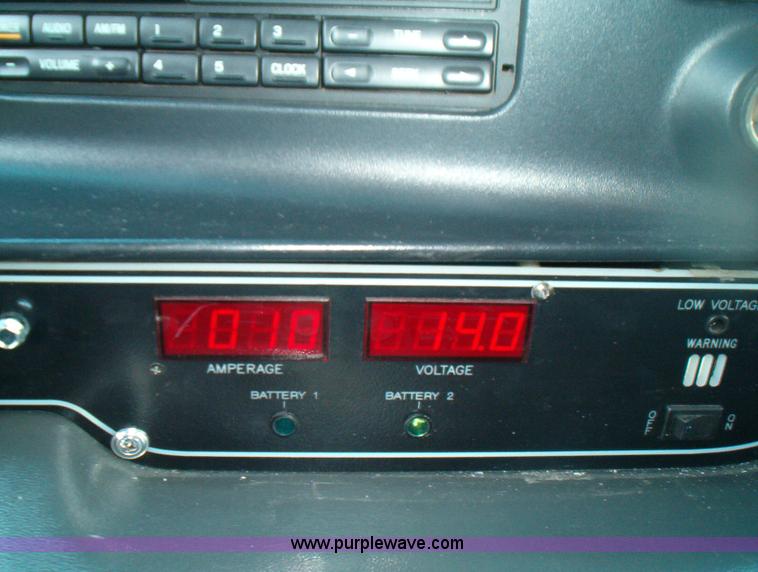 image for item 5128 1996 Ford E350 ambulance