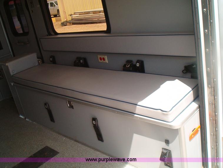 image for item 5128 1996 Ford E350 ambulance