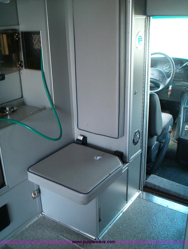 image for item 5128 1996 Ford E350 ambulance