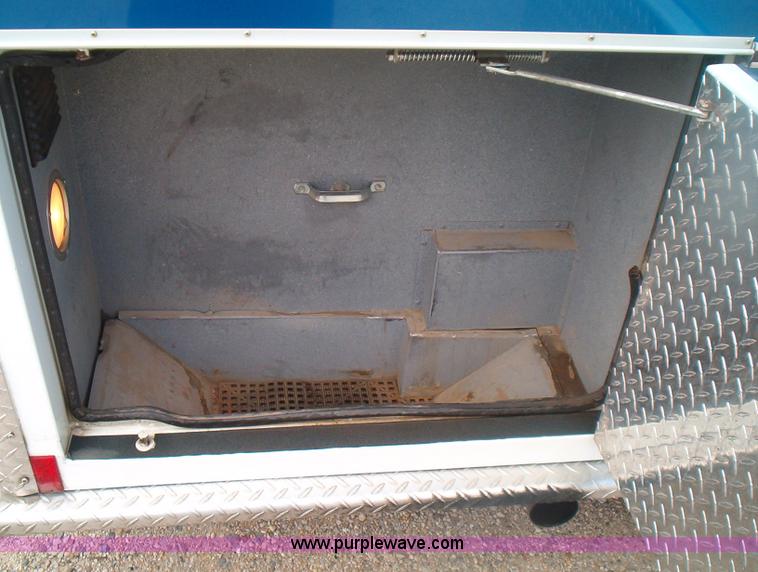 image for item 5128 1996 Ford E350 ambulance