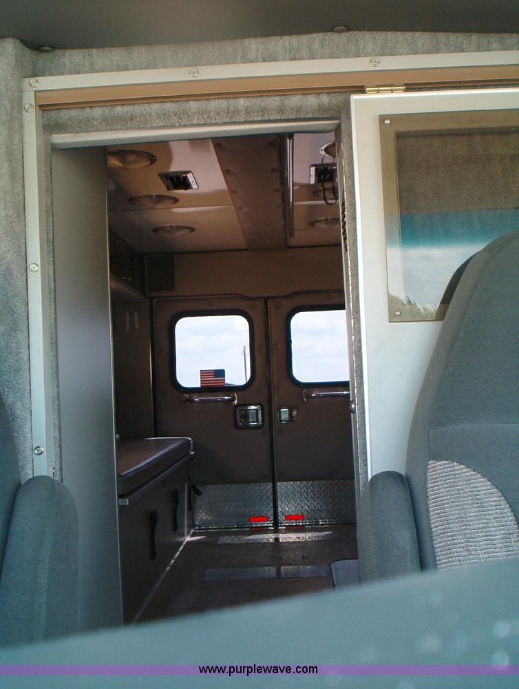 image for item 5128 1996 Ford E350 ambulance