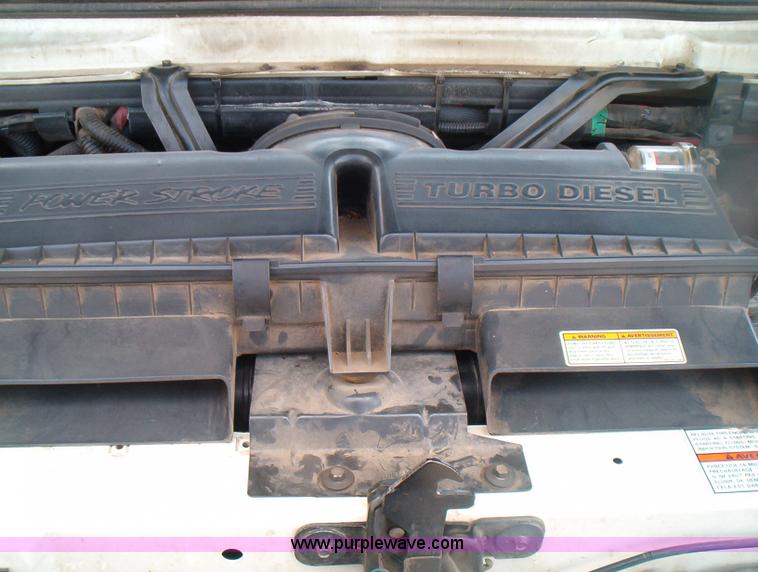 image for item 5128 1996 Ford E350 ambulance