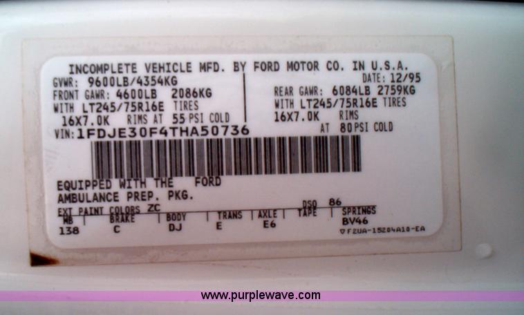 image for item 5128 1996 Ford E350 ambulance